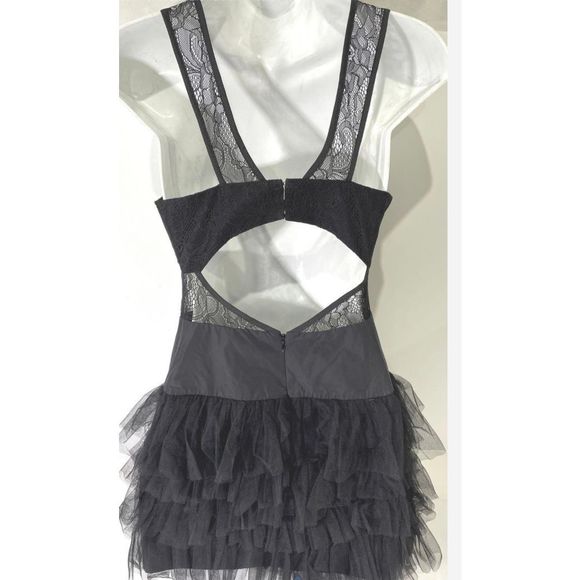 NWT BCBGeneration Sz 2 Sexy Black Dress - Picture 2 of 5